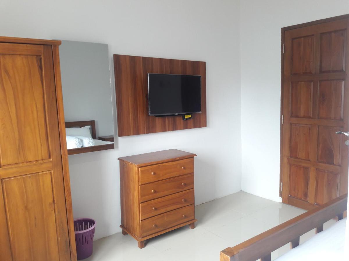 Azalia Residence Palembang Exterior photo