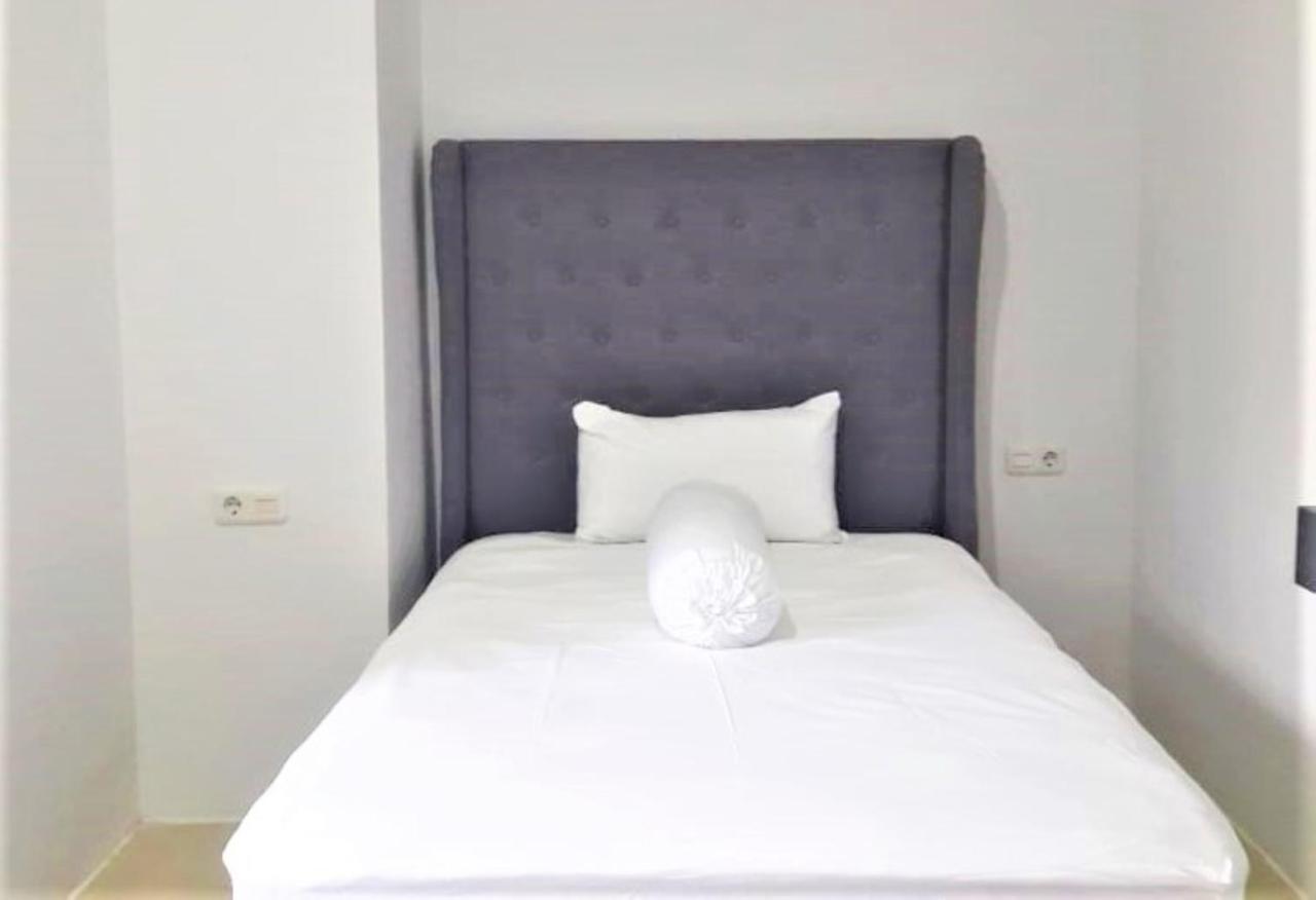 Azalia Residence Palembang Exterior photo