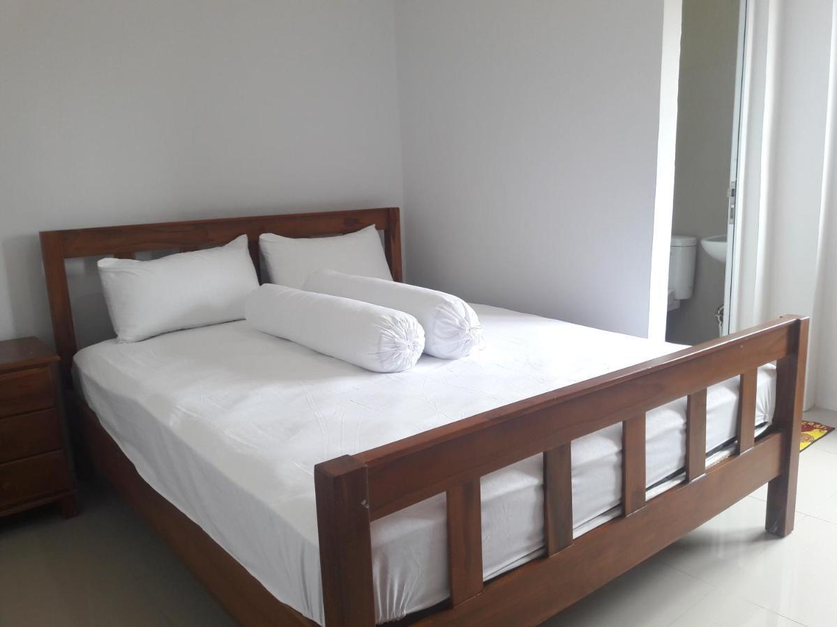 Azalia Residence Palembang Exterior photo